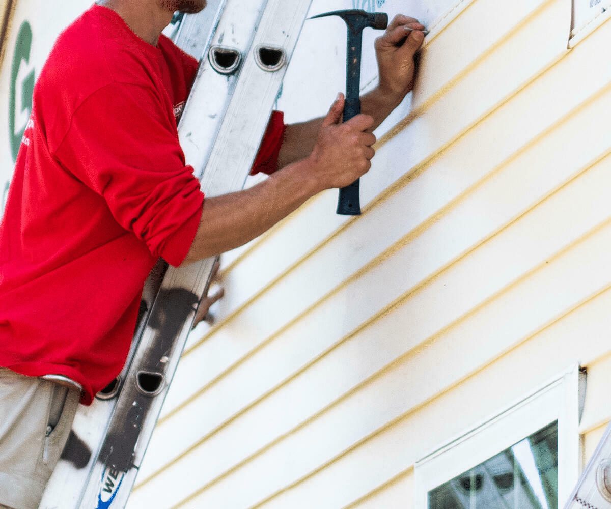 siding repair Chicago